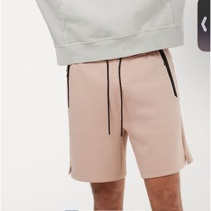 American Eagle 24/7Jogger Short 8” - Medium